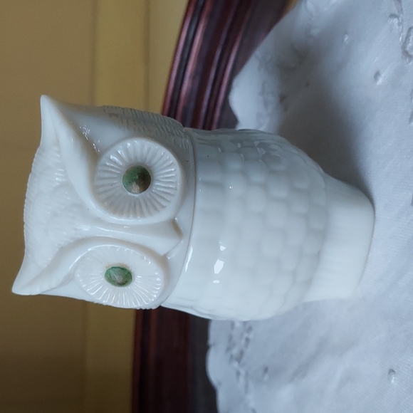 Owl bottle 🦉Avon perfume vintage Collectible green eyedbmilk glass 70s retro - Picture 11 of 13